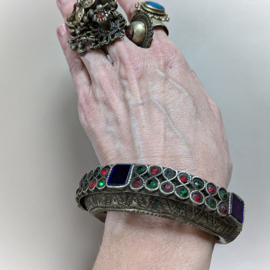 Vintage Tribal Bracelet 6" Wrist Size Unique Jewelry Well-Worn Adornment (16514)