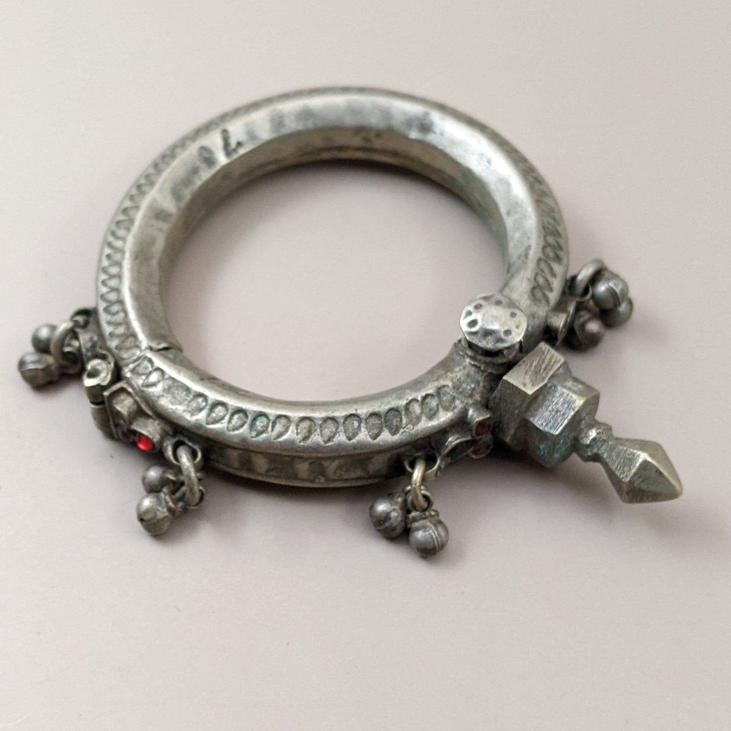 Small Vintage Gurjar Gujjar Bracelet 6" Opens on Hinge Unique Jewelry (#15030)