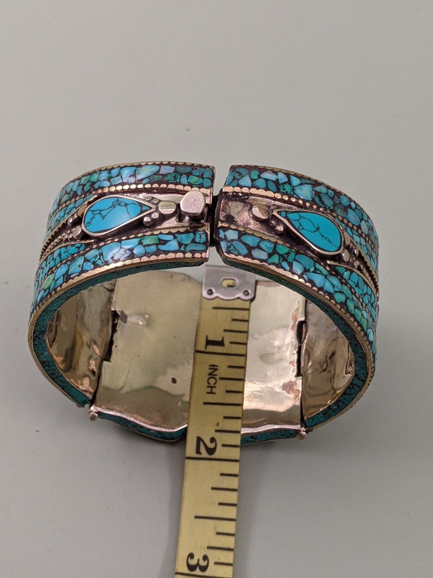 Nepalese Cuff Bracelet 7.5" Opens on Hinge (#14886)