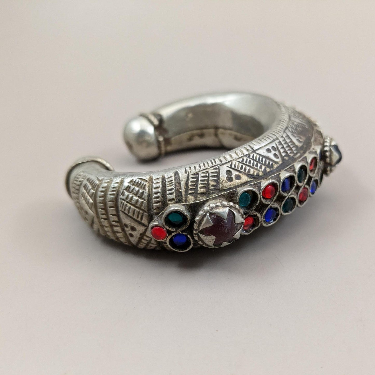 Vintage Baluch Tribal Cuff SMALL C-Shaped Ethnic Jewelry 6.25" Makes RATTLING (16711)