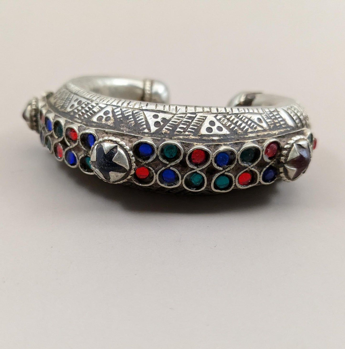 Vintage Baluch Tribal Cuff SMALL C-Shaped Ethnic Jewelry 6.25" Makes RATTLING (16711)