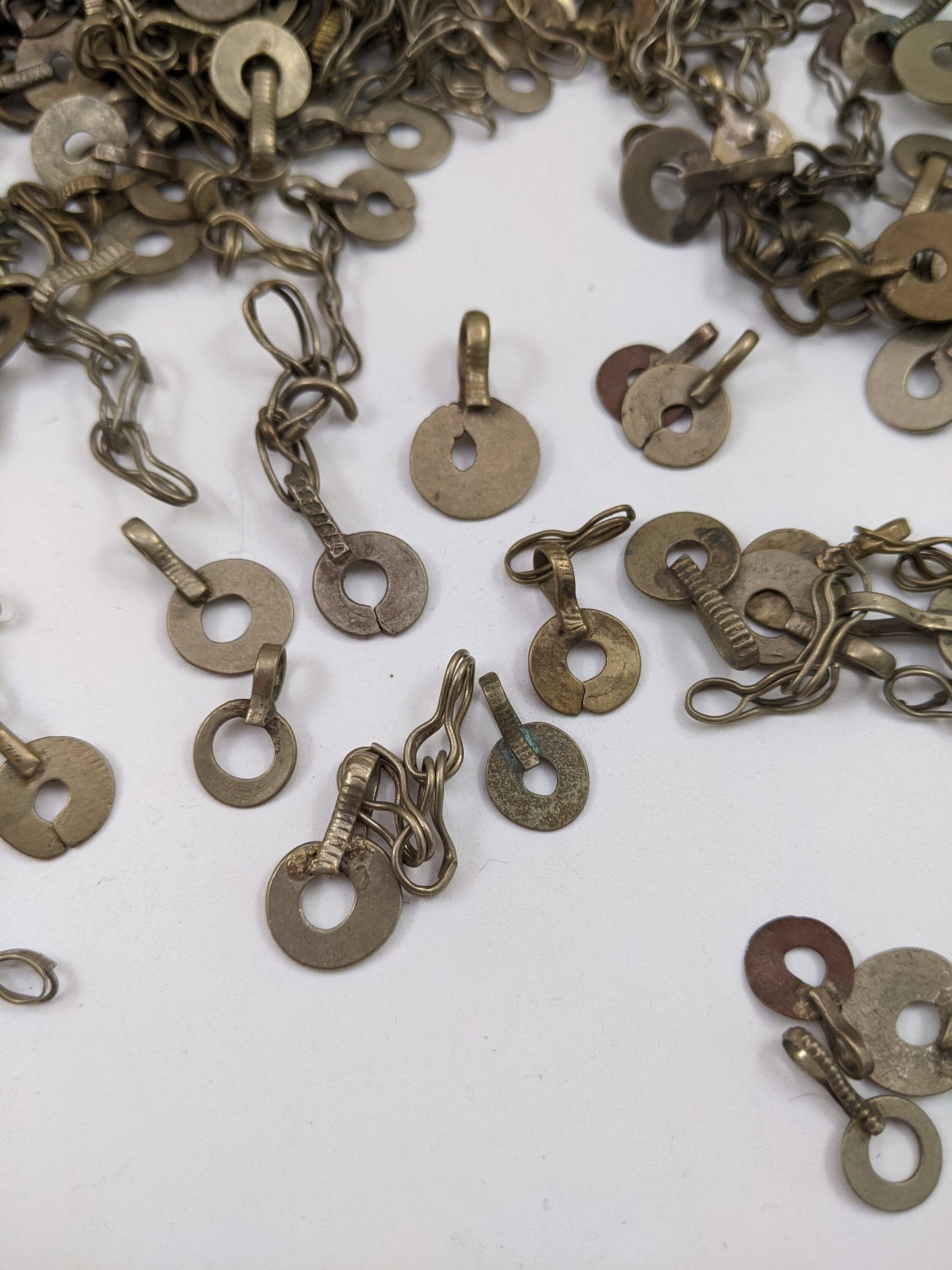 1 Pound Bulk Lot Kuchi Findings Open Round Dangles Chain Links (#14254)