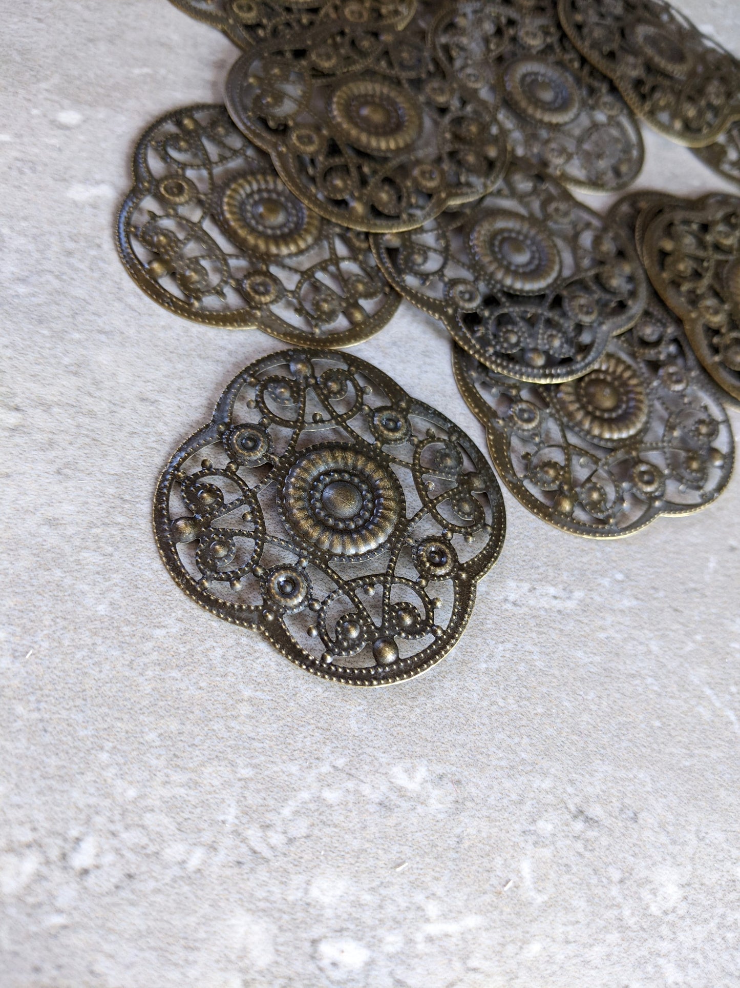 Filigree Flowers 45mm Antique Brass Color Victorian Wrapping Jewelry Components (#9554)