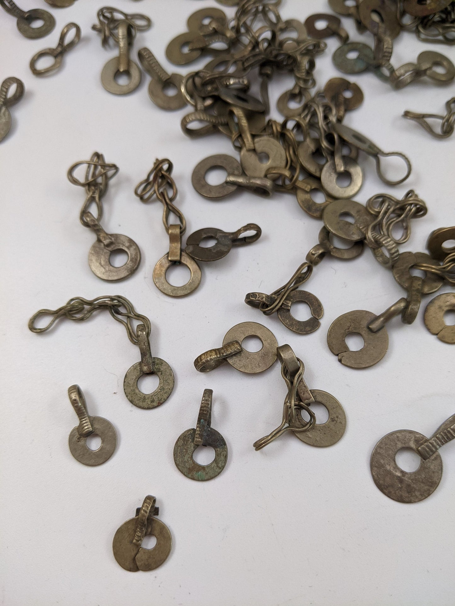 1 Pound Bulk Lot Kuchi Findings Open Round Dangles Chain Links (#14254)