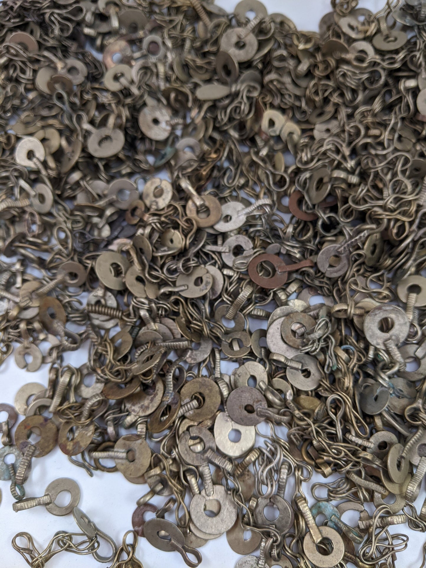 1 Pound Bulk Lot Kuchi Findings Open Round Dangles Chain Links (#14254)