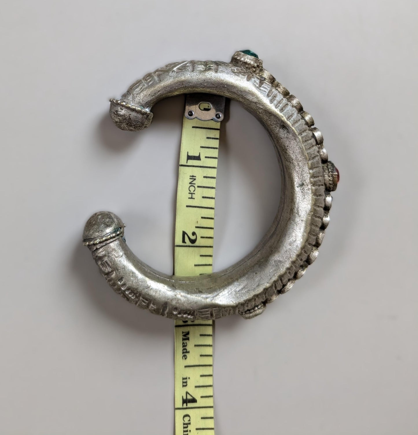 Vintage Small Baloch Tribal Cuff C-Shape Jewelry 6.6" Wrist (16515)